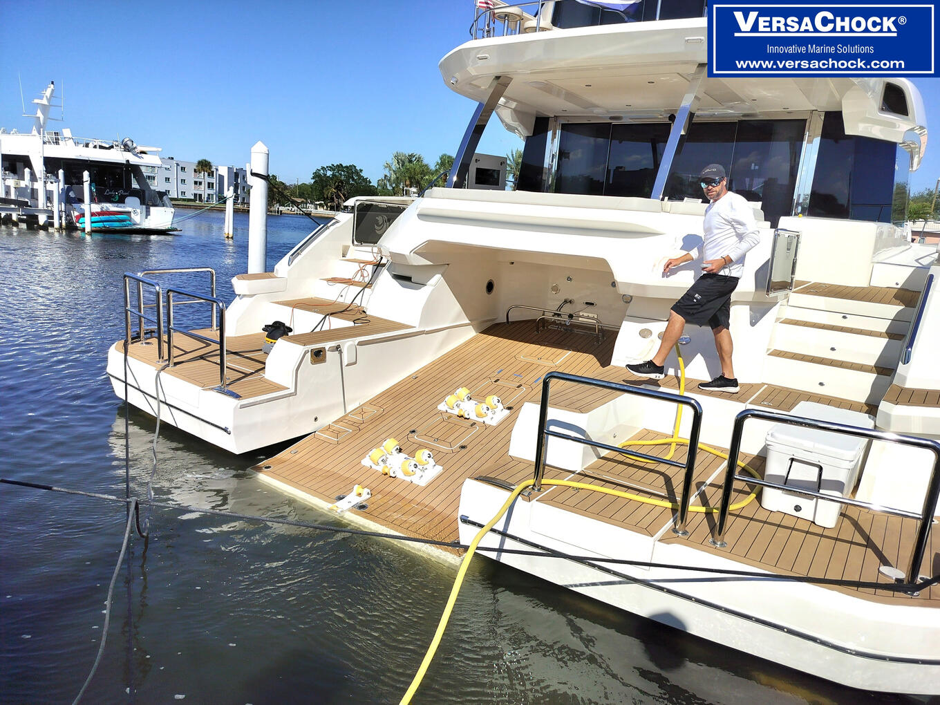 ROLLERS ON AQUILLA 70 PLATFORM
